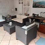 Anny House