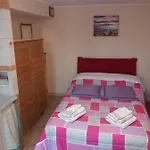 Anny House